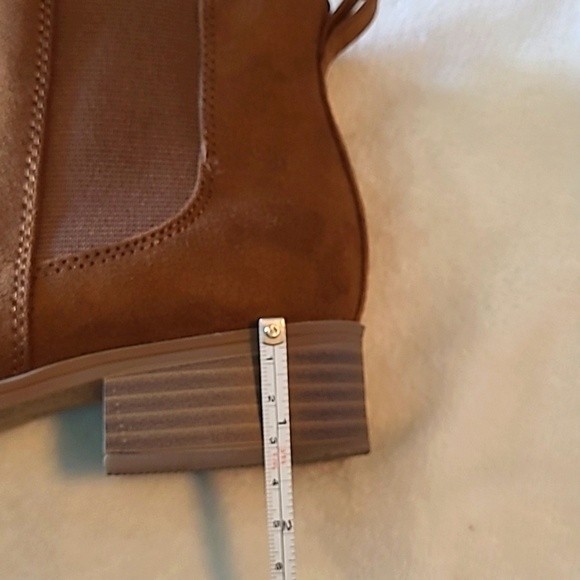 Womens Brown Faux Suede Ankle Boots Size 7 Zip Up Boho Fall Winter Booties - Picture 8 of 8